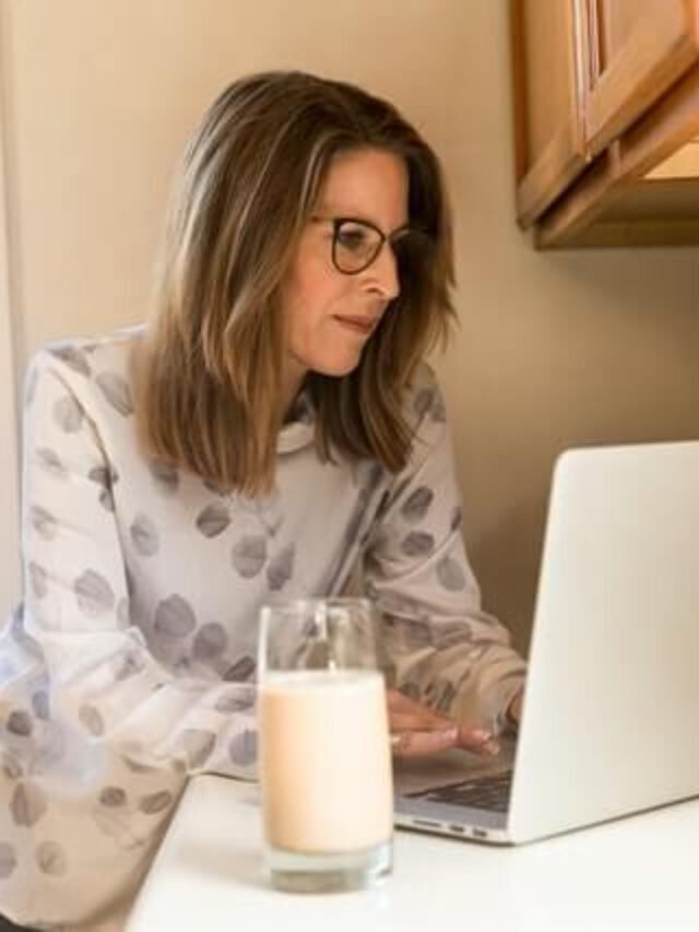 How to make vegan milk in Hindi ? वेगन मिल्क कैसे बनता है?